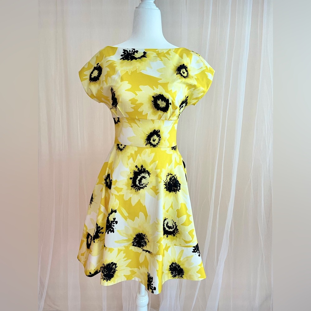 NEVER WORN Kate Spade boat neck floral fit-and-flare cocktail dress - Size 0